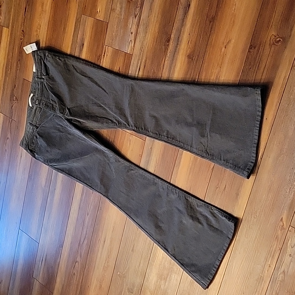 🆕 Pacsun low rise cordaroy flare pants